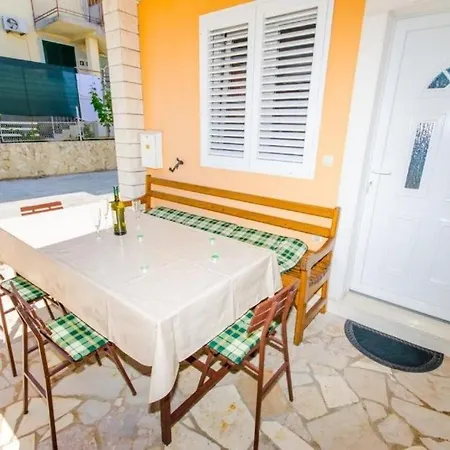 Iva - 150m From The Beach Trogir